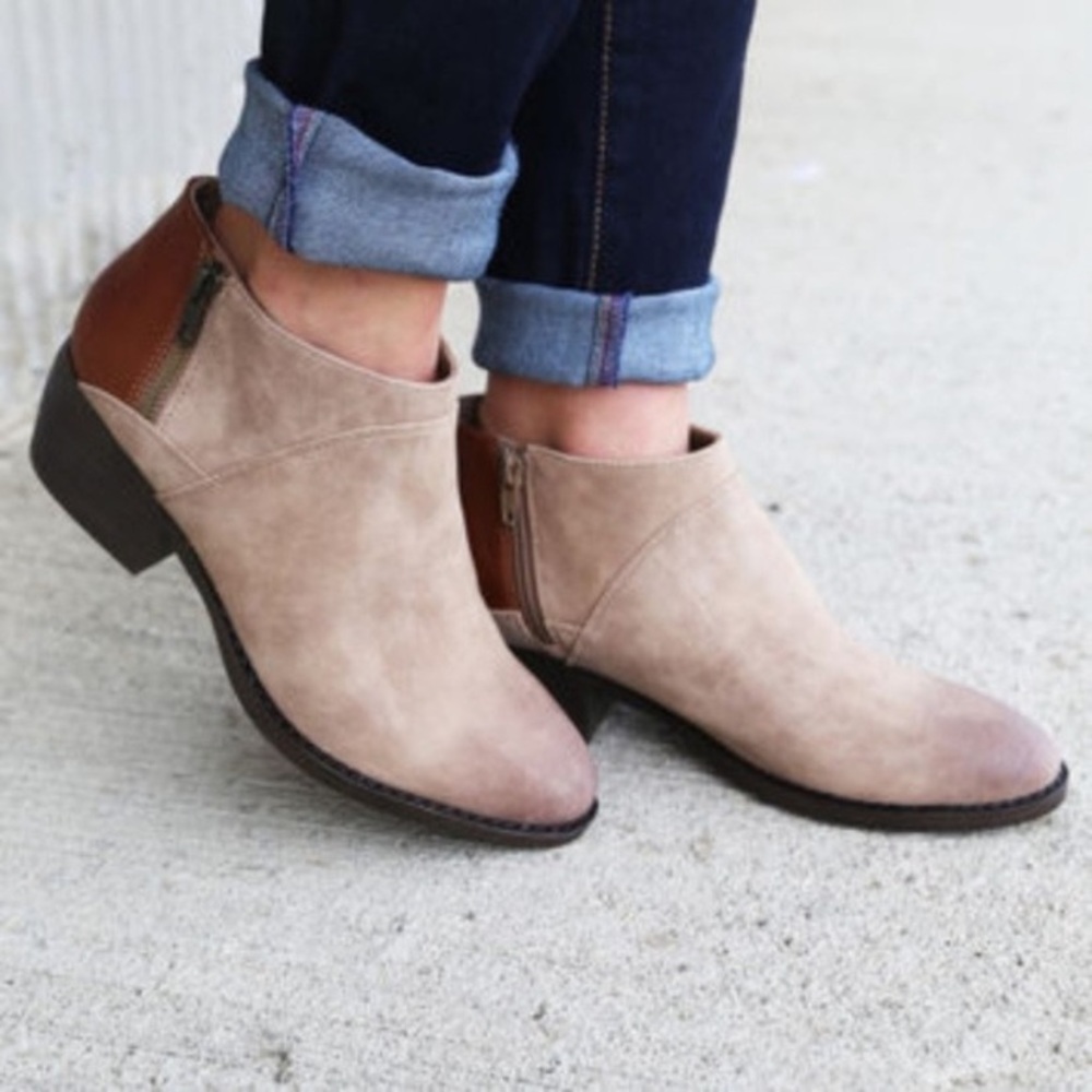 BC Footwear Union Ankle Bootie gray - Picture 1 of 7